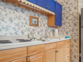 Cozy Condo In The Governor's Mansion Pets Okay